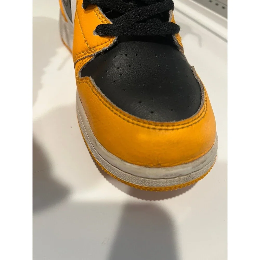 Nike Air Jordan 1 Mid Taxi GS Youth Size 7Y Yellow Black White 554725-701
